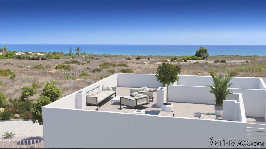 Ático elegante construido en un diseño contemporáneo con in..