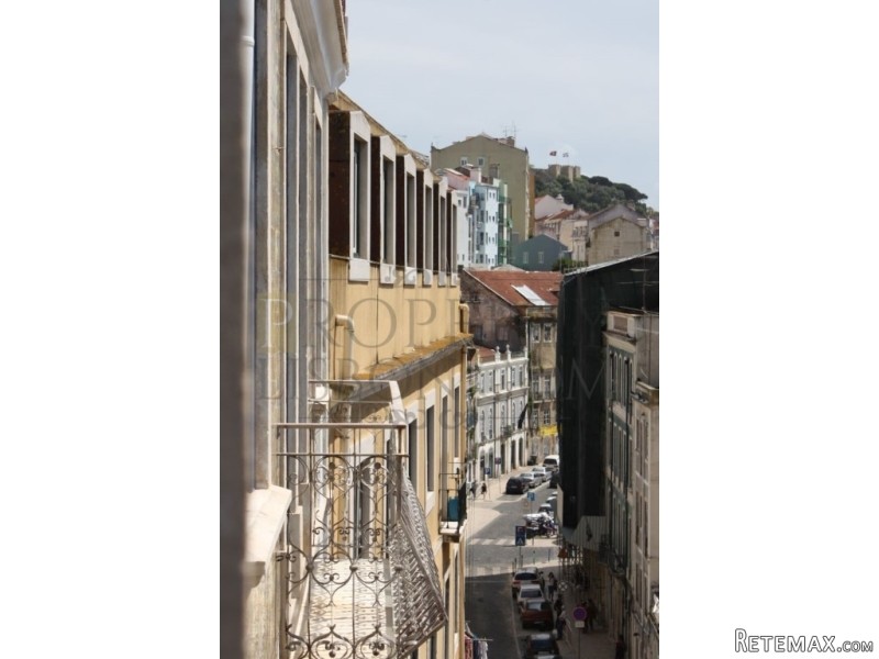 T2 Lisbon Apartment for Sale,Arroios..