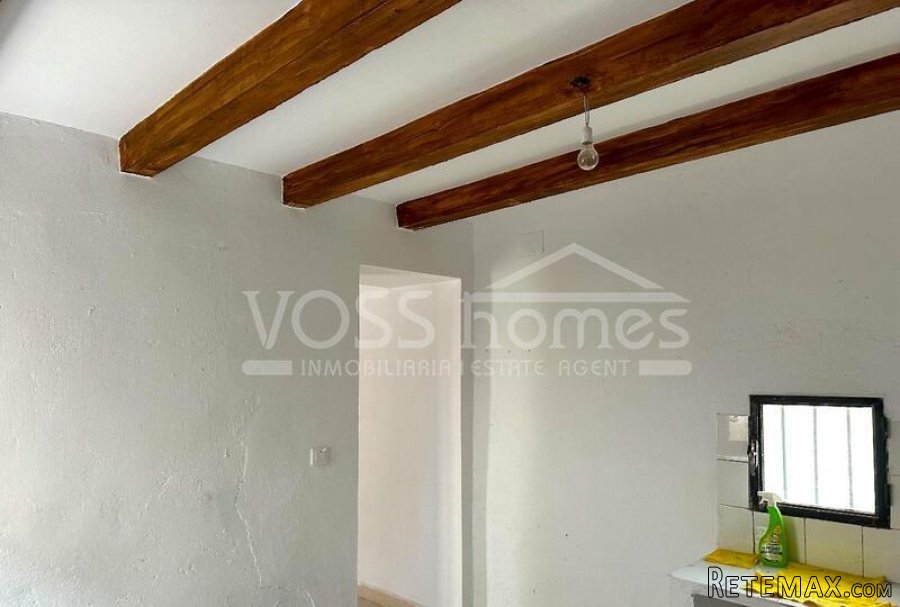 NEW TO VOSS HOMES - This Charming 3-bedroom 2-bathroom, 2.. - 10
