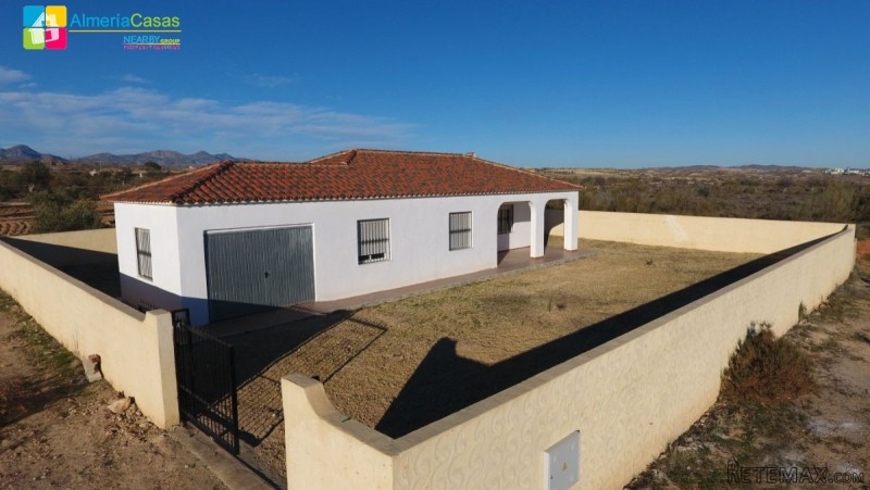 Villa For Sale In Partaloa - 2