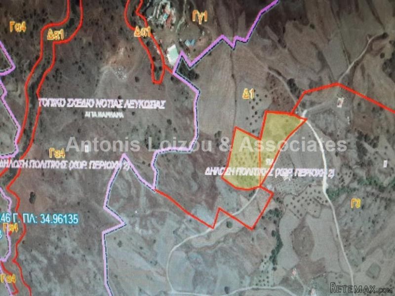21,000m2 Agricultural Plot in Sia