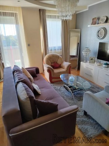 Na prodaju duplex u centru Indjije - 2
