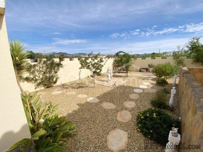 EXCLUSIVE TO VOSS HOMES - An immaculately presented.. - 7