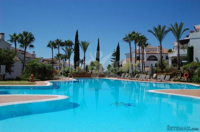 Apartment For Sale In Golden Mile..