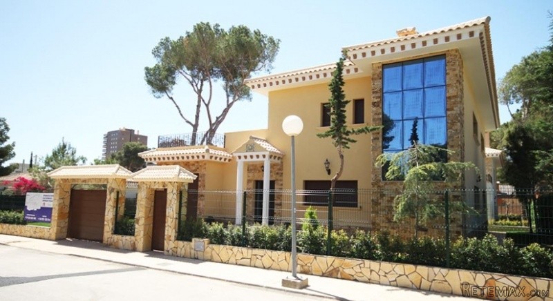 New Luxury Villa Ref: YHISMPC37