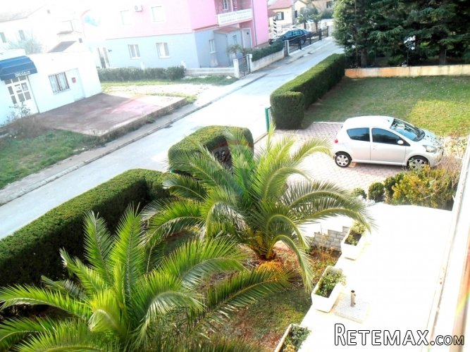 KVALITETNO IZGRAĐENA KUĆA NA VELOM VRHU - 3