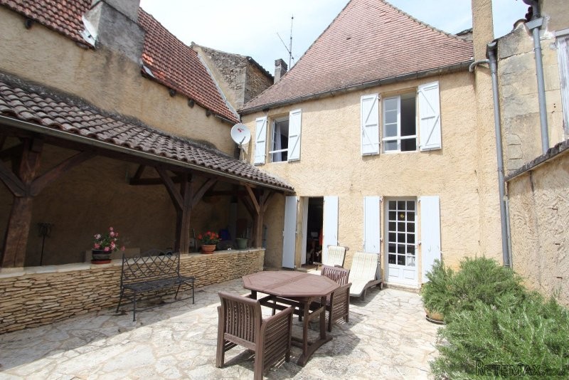 Quality Period House with Terrace