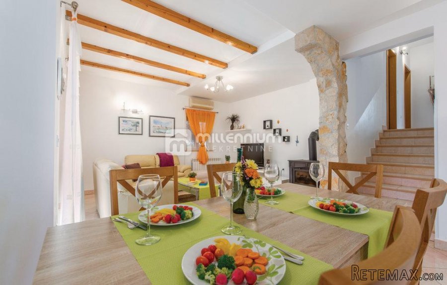 Istra, Poreč, samostojeća kuća s bazenom - 2