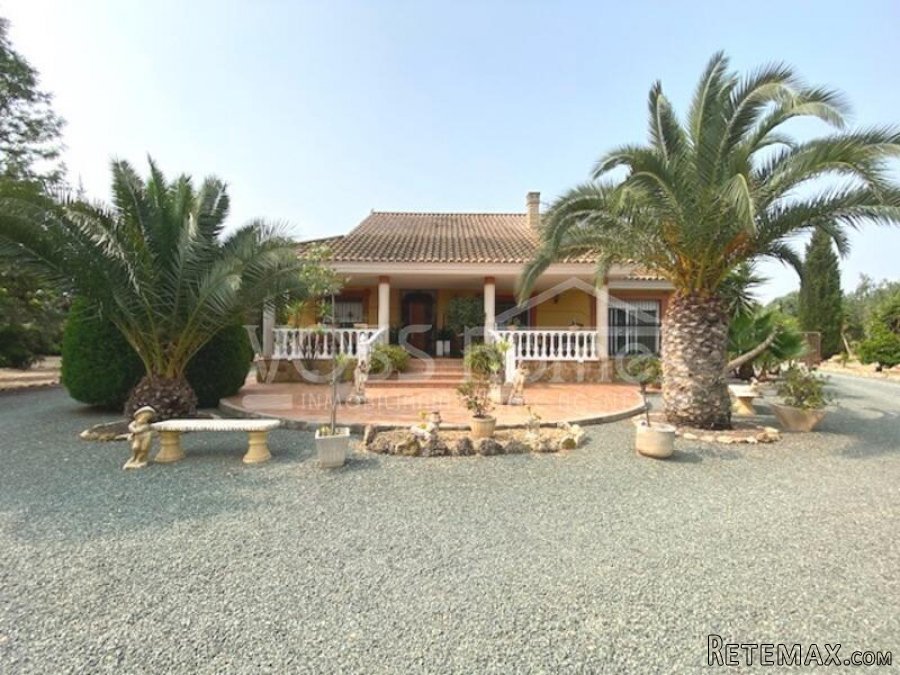 NEW LISTING TO VOSS HOMES A beautifully well maintained.. - 3