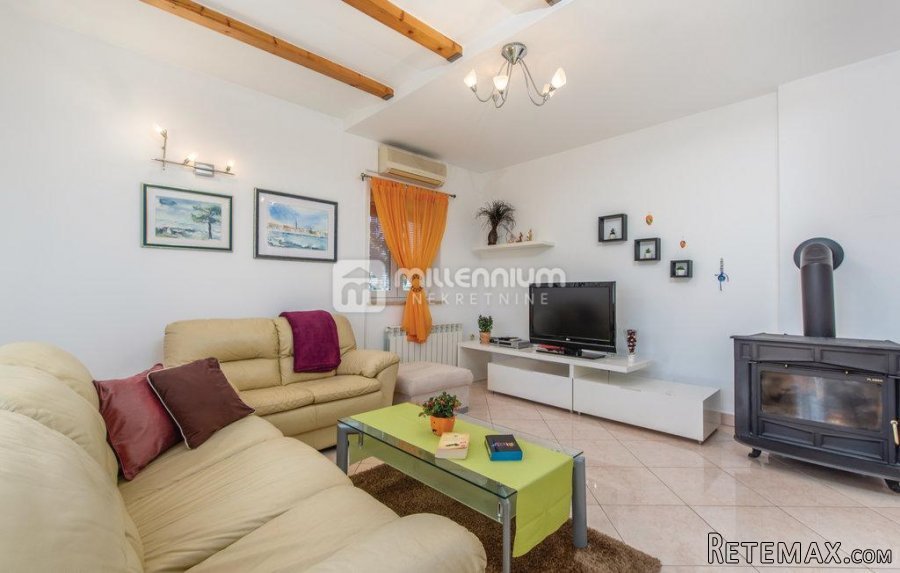 Istra, Poreč, samostojeća kuća s bazenom - 4
