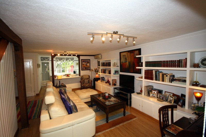 RS362, Lovely renovated house in Los..