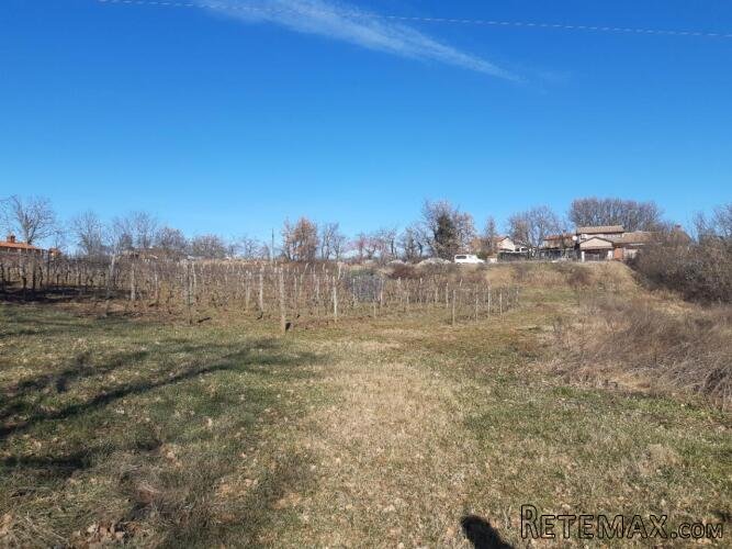 Istra, Karojba građevinsko zemljište - 3