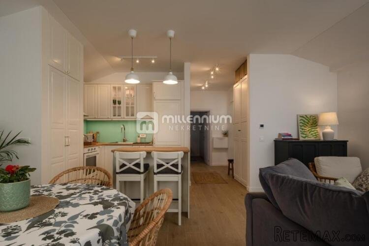 Opatija, 57m2, 1s+db, adaptiran i namješten, terasa - 3
