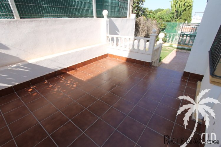 This townhouse is quietly located near various amenities.. - 3