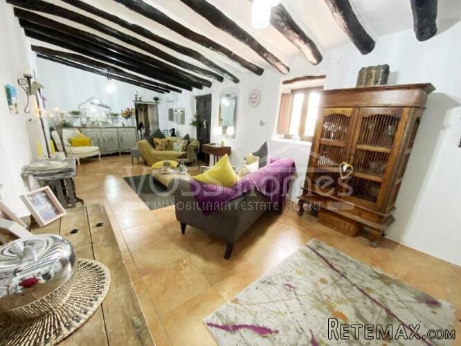 RESERVED/SALE AGREED 2024 & NEW & EXCLUSIVE LISTING TO VOSS.. - 5
