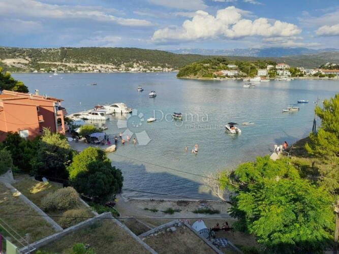 Apartmanska kuća prvi red do mora, na pješanoj plaži!!