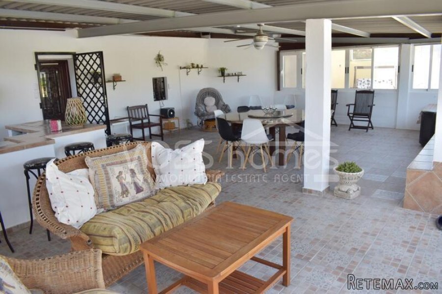 NEW & EXCLUSIVE TO VOSS HOMES - Beautifully renovated.. - 14