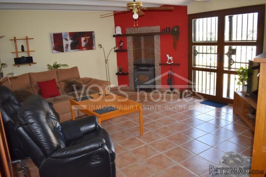 NEW & EXCLUSIVE TO VOSS HOMES - Beautifully renovated.. - 16