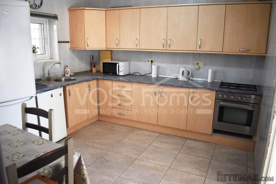 NEW & EXCLUSIVE TO VOSS HOMES - Large 147m2, renovated.. - 18