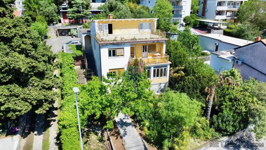Crikvenica, centar - stara vila na atraktivnoj lokaciji