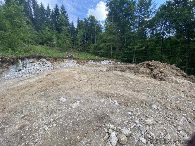 Građevinsko zemljište sa projektom sa ŠUMSKU KUĆU - 3