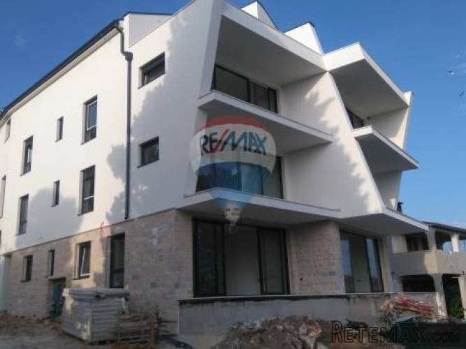 ISTRA, BANJOLE DVOSOBAN STAN PRVI RED DO MORA - 3