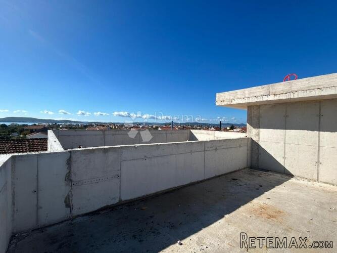 S5 Sukošan – Trosoban stan 87 m² s terasom i loggiom
