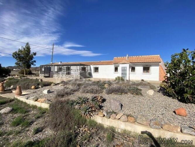 RESERVED 2024 & NEW & EXCLUSIVE TO VOSS HOMES A charming.. - 7