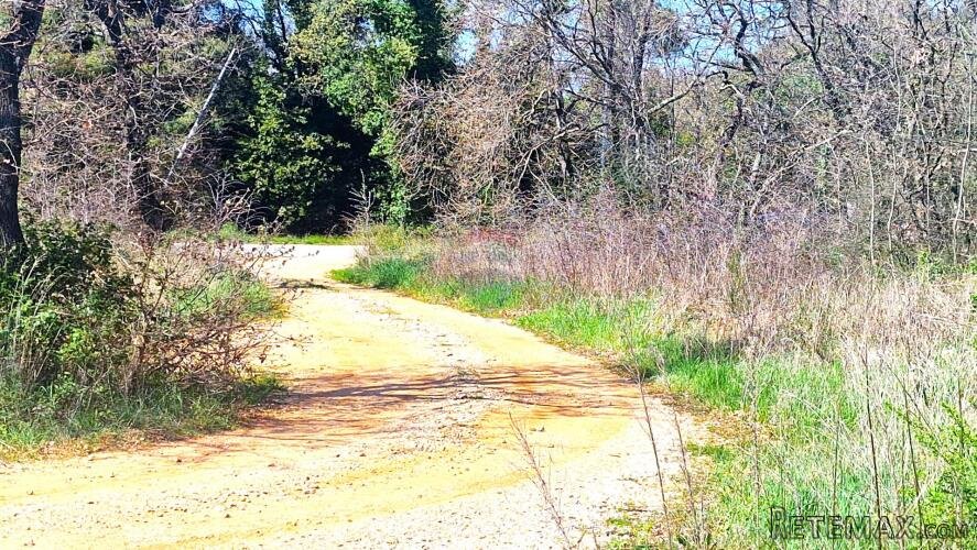 Istra,Umag-Grđevinsko zemljište gospodarske namjene