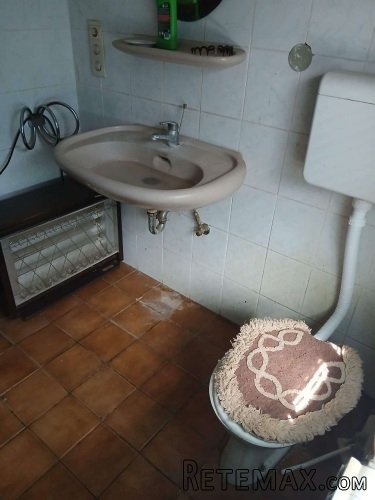 Prodajem kucu u Backoj Topoli - 9