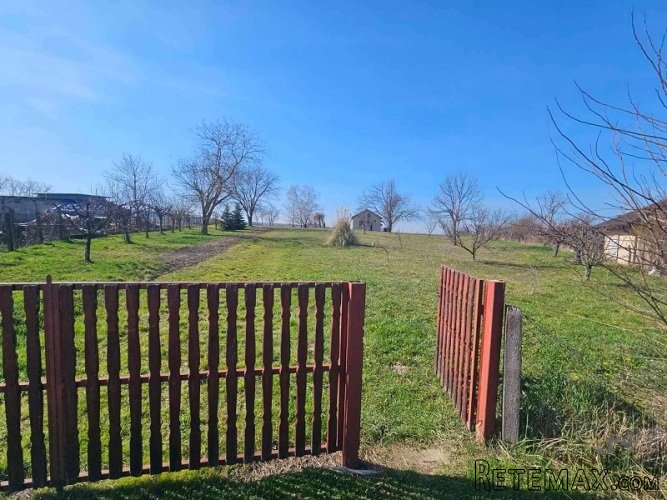 Odličan građevinski plac na Banoštoru - 2