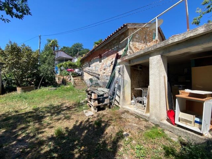 LOVRAN - Imanje sa 1365 m2 okućnice - 3