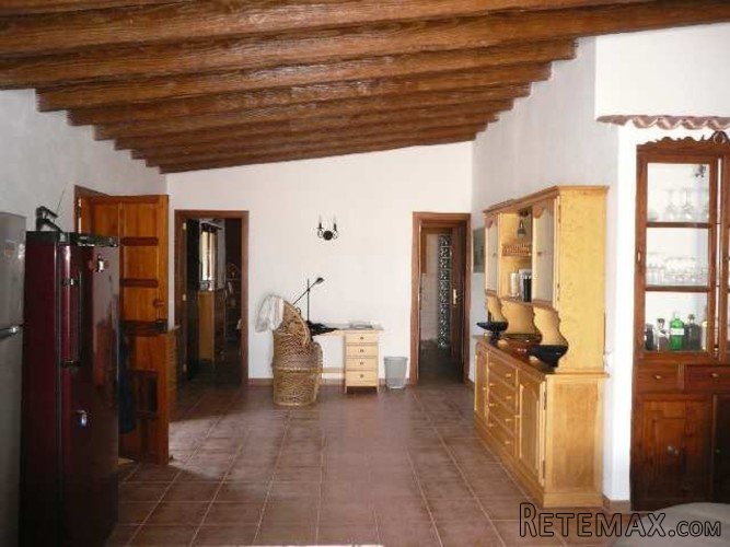 Excellent quality newly rebuilt country property outside.. - 2