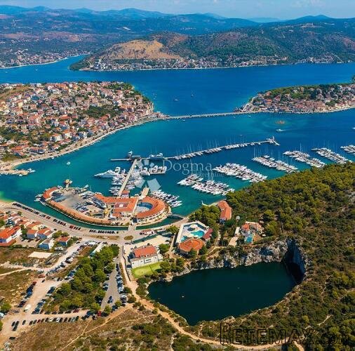 RAŽANJ - Građevinsko zemljište 20m od mora!!