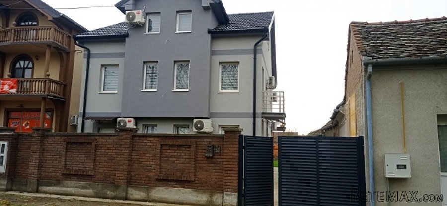 Stambeni objekat sa 7 stanova,glavna ulica Sremska Mitrovica