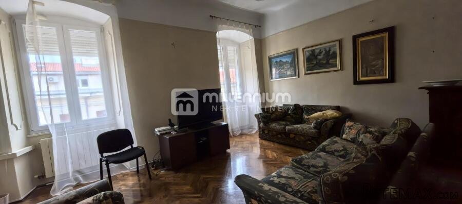 Centar, Rijeka, 143.87m2, gospodski 5-sobni stan - 2