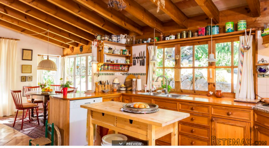 This charming finca has an adjoining building and is l.. - 2
