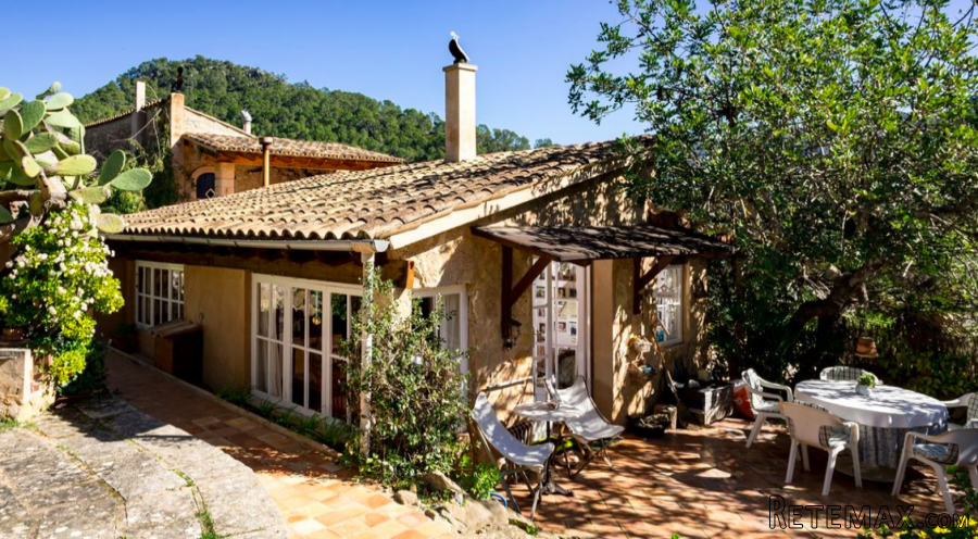 This charming finca has an adjoining building and is l.. - 3