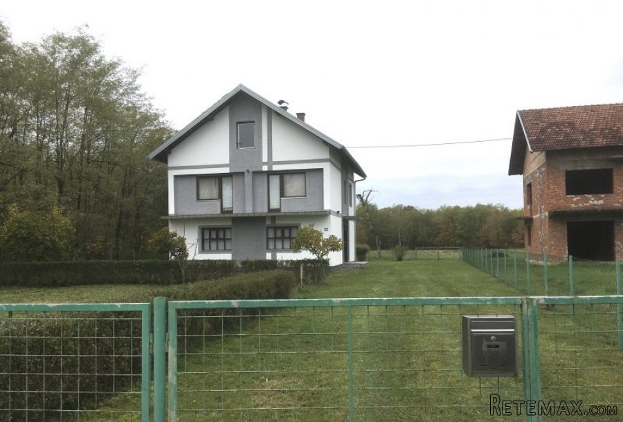 Kuca Katnica 180m2