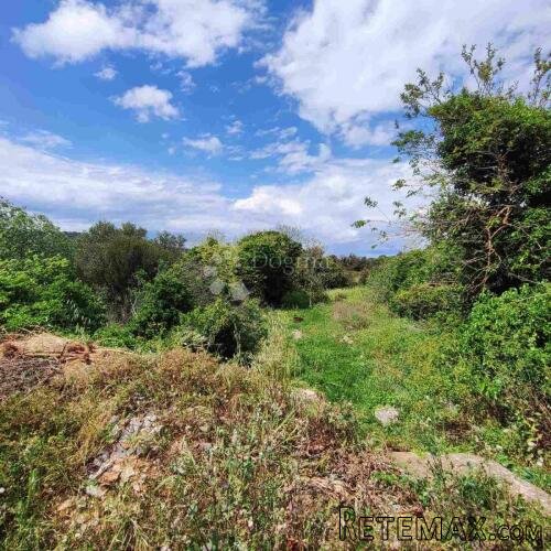 Građevinsko zemljište Božava 571 m2 - 150 m od mora
