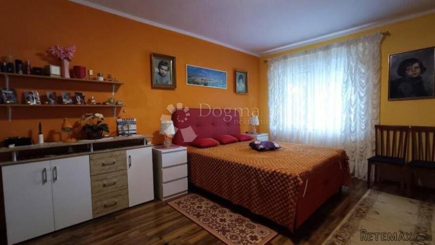 KASTAV SAMOSTOJEĆA KUĆA SA DVA STANA - 3
