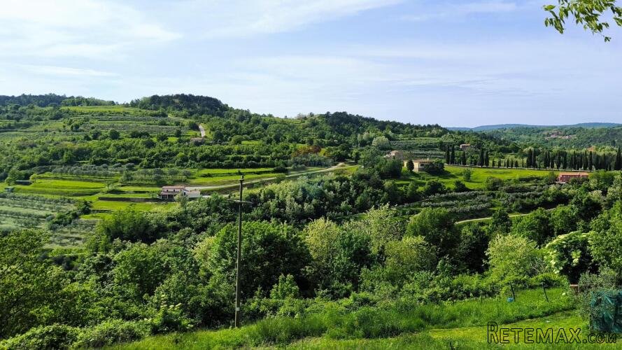 Istra, Oprtalj, kamena kuća za adaptaciju