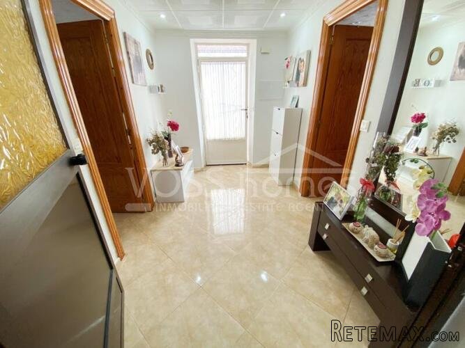 NEW LISTING TO VOSS HOMES - A recently modernised &.. - 7