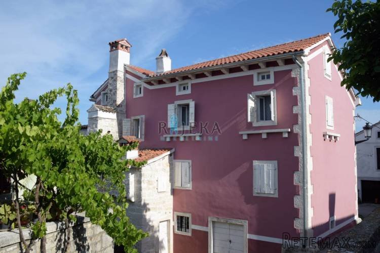 Tinjan, kamena kuća, stara villa