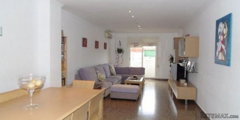 3 Bedroom 2 Bathroom Apartment in Javea - 2