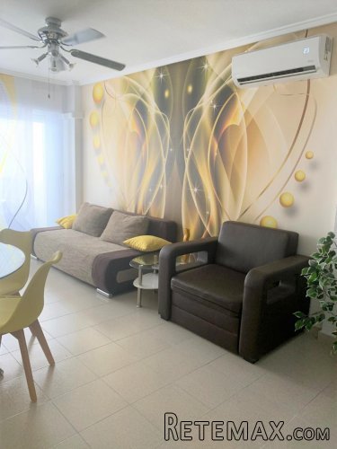 Apartamento totalmente reformado a 200 metros del mar. El..