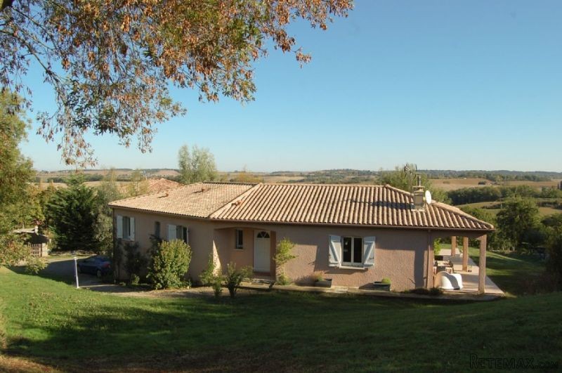 Single Story Villa With Garden.. - 2