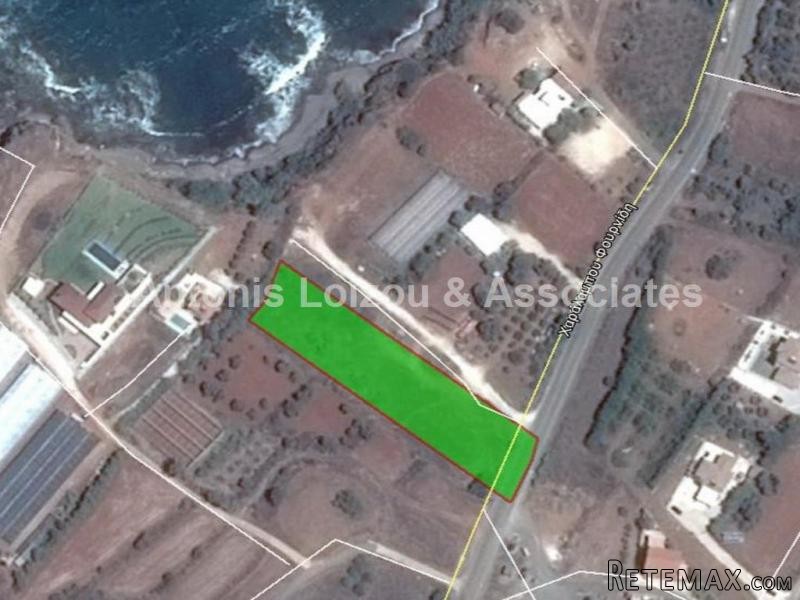 3,250 m2 beach front agricultural field..