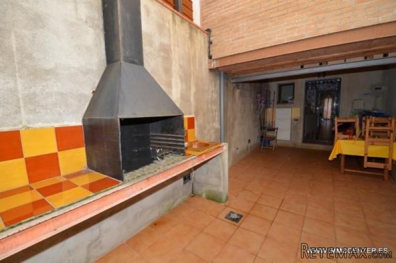 PERALADA: Recently renovated village.. - 2