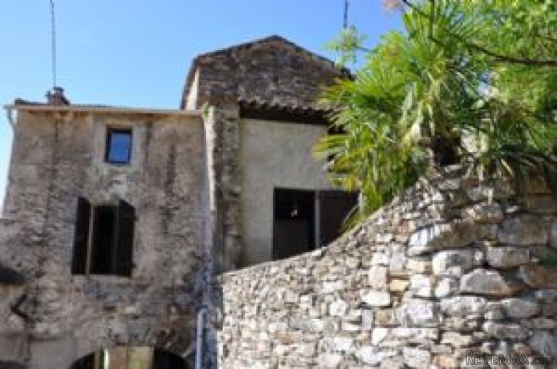 Charmante maison de village avec 108 m2..